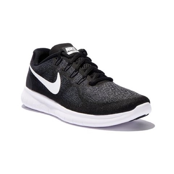 Nike Free RN sneakers